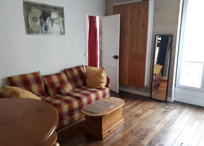 Batignolles - Parisian Appartment